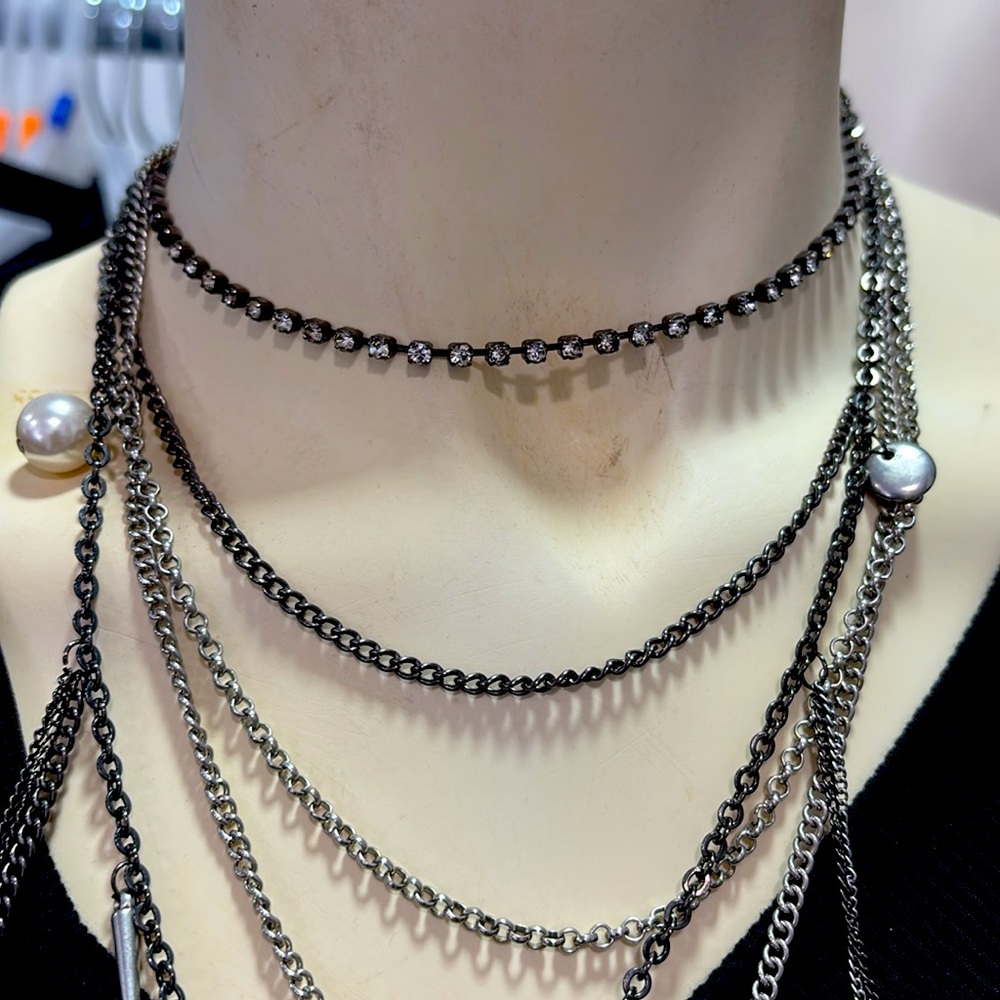 Multilayer Necklace - Picture 4 of 6